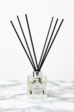 Load image into Gallery viewer, Honey & Tobacco Leaf Reed Diffusers